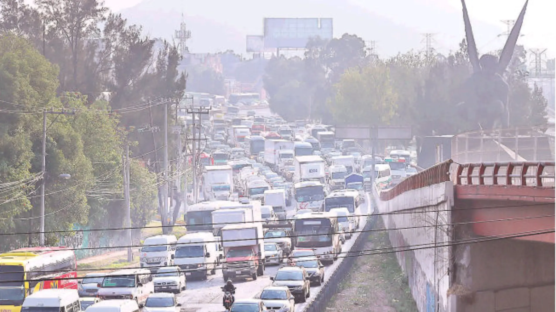 Movilidad colapsada: aumenta el uso de autos y motos en la última década en el Valle de México-INT4